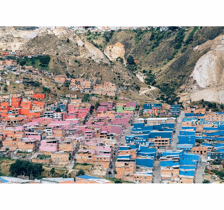 Cortina roller habitación casas coloridas en bogotá - TenVinilo