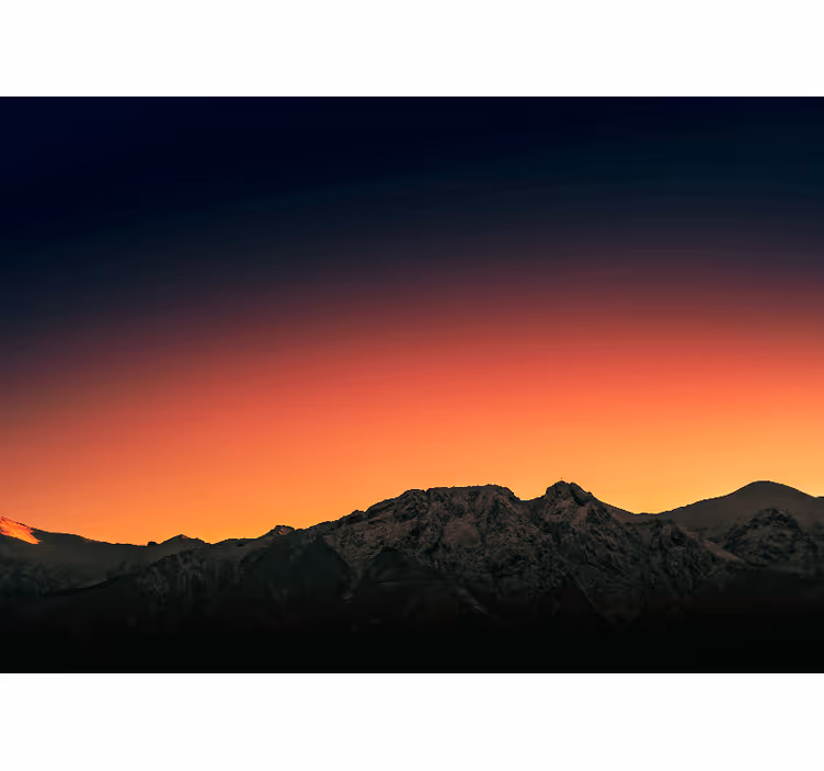 Mural de montañas al atardecer majestuoso - TenVinilo