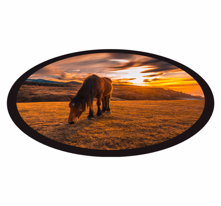 Alfombra vinílica de animales majestuoso caballo comiendo - TenVinilo