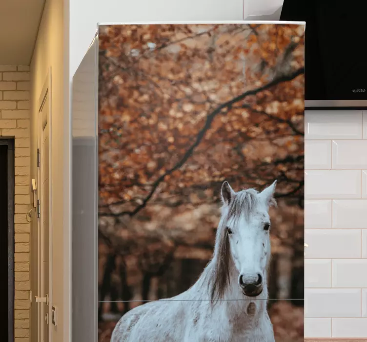 Vinilo para nevera Caballo en hojas de otoño gráfico de colores c - TenVinilo