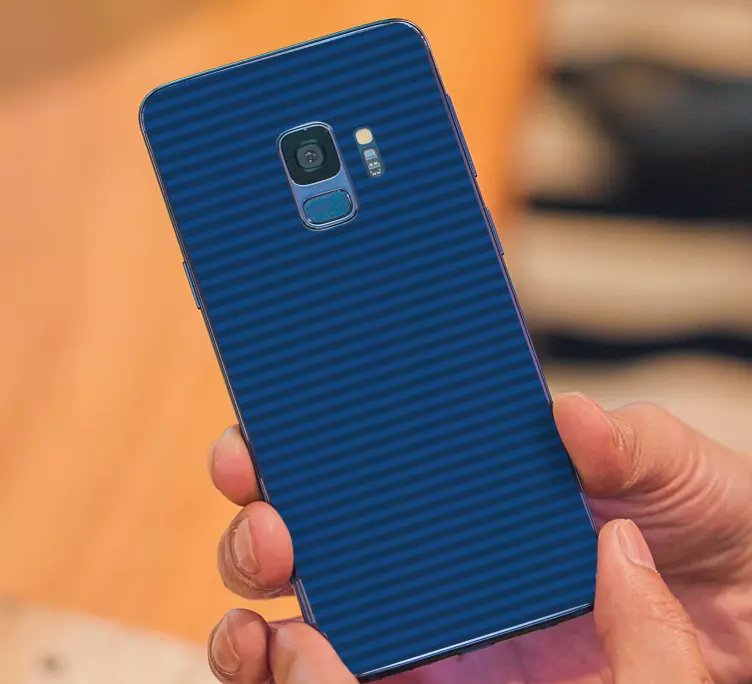 Pegatina Samsung cubierta azul rayada - TenVinilo