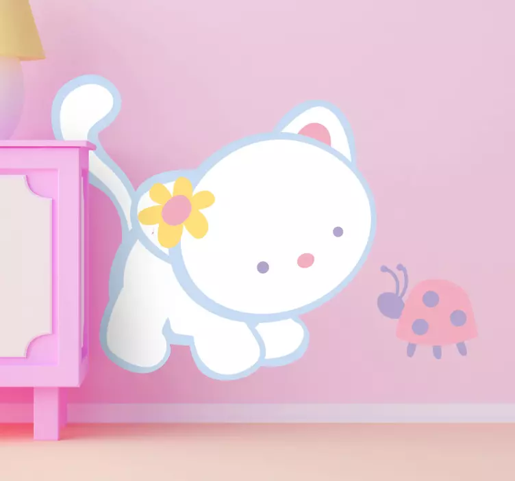 Vinilo infantil gatito y mariquita - TenVinilo