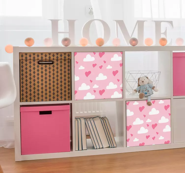 Vinilo para mueble Amor corazones nubes - TenVinilo