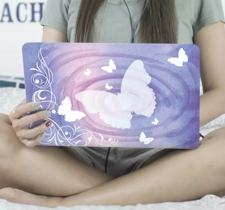 Vinilo para portátil diseño de remolinos de mariposa - TenVinilo