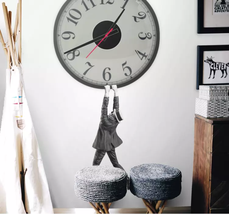Vinilo reloj hombre gris colgado - TenVinilo