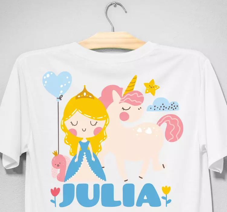 Camiseta infantil Príncipes de dibujos animados y unicornio - TenVinilo