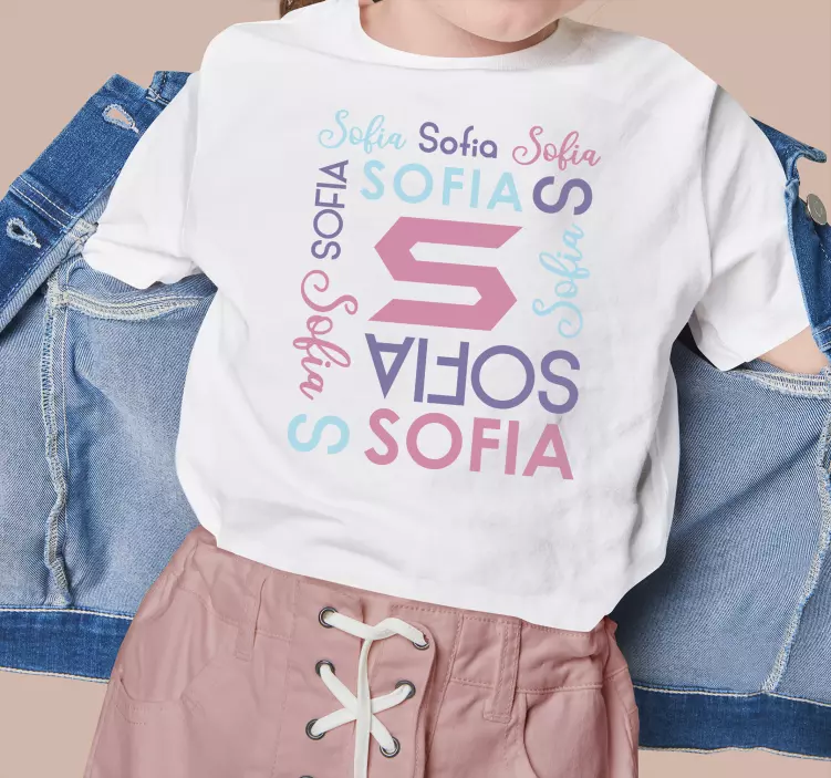 Camiseta niños patrón inicial y de nombre - TenVinilo