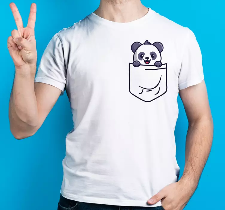 Linda camiseta personalizada de bolsillo panda - TenVinilo